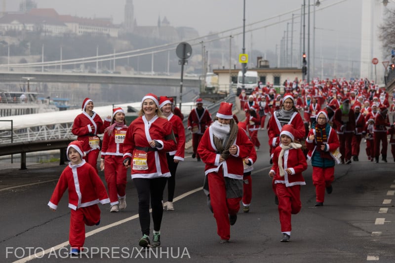 Pirosba borult a belváros | Fotók: Agerpres/XINHUA
