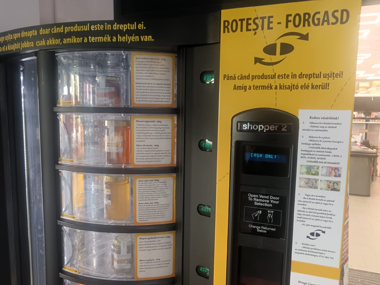 Most már automatából is lehet mézet vásárolni | Fotó: Létai Tibor