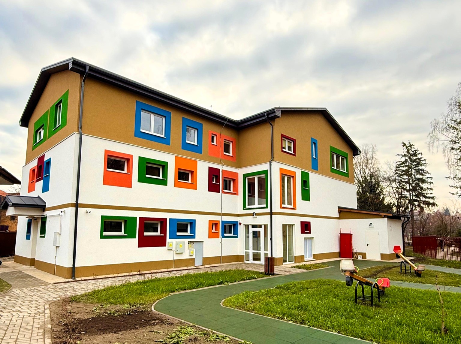 Kívül-belül újjávarázsolták az óvodát. | Fotók: Bors Béla Facebook-oldala