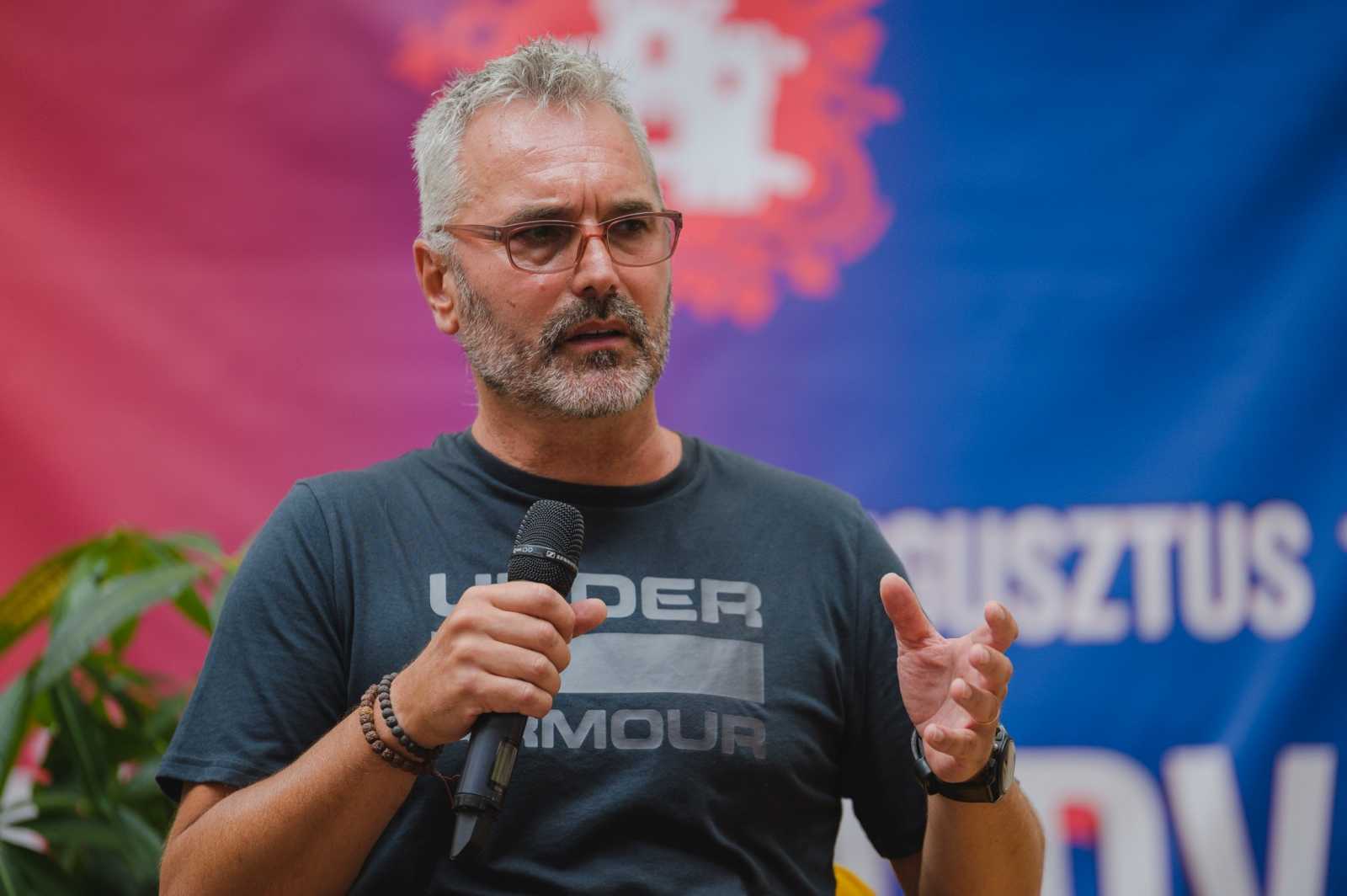 Kalóz János pszichológus és addiktológus, a Báthory Prevenciós Iroda vezetője. | Fotó: Báthory Szülői Szövetség