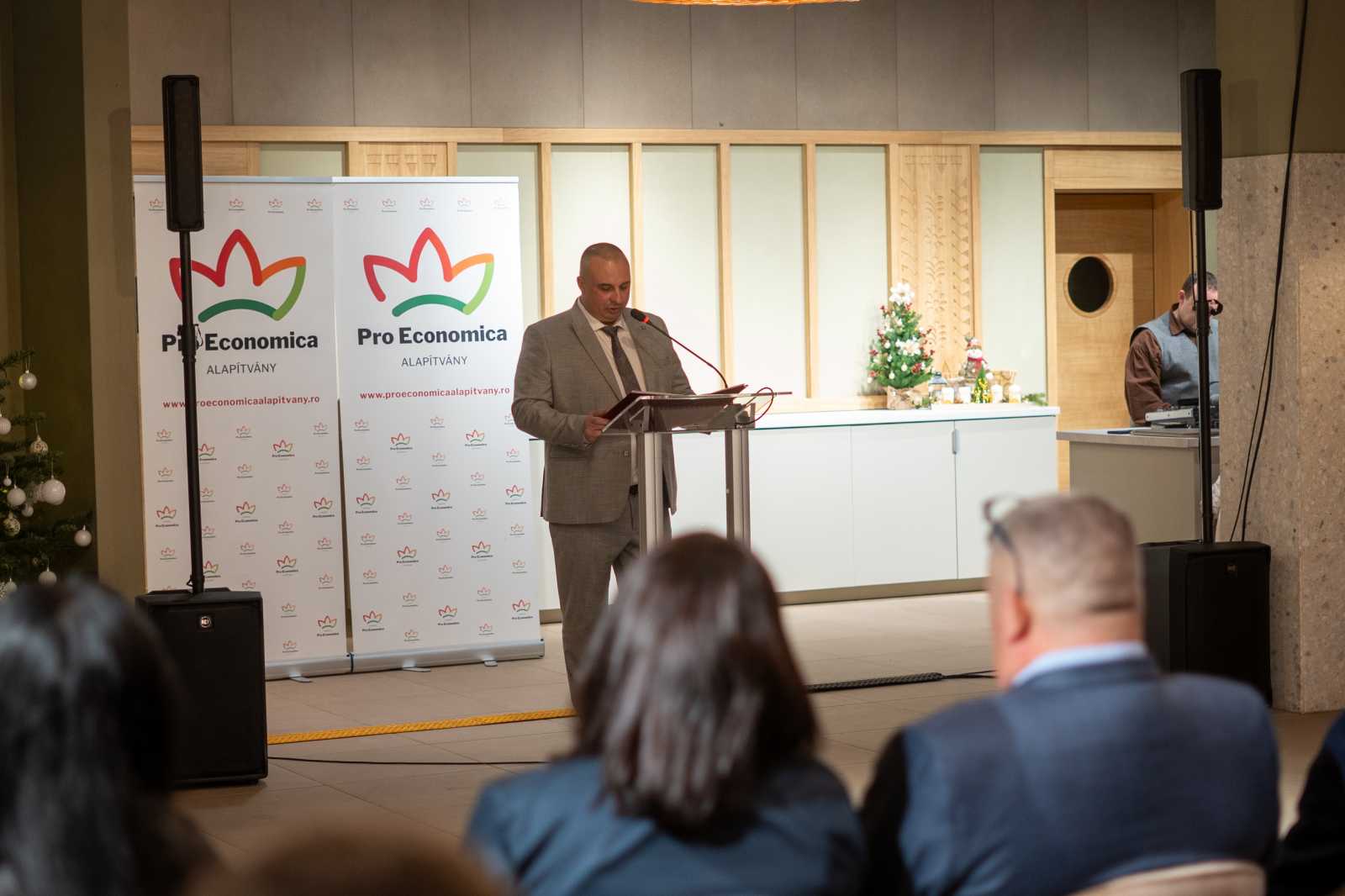 Bodor Áron meghatottan mondott köszönetet álma megvalsulásáért.