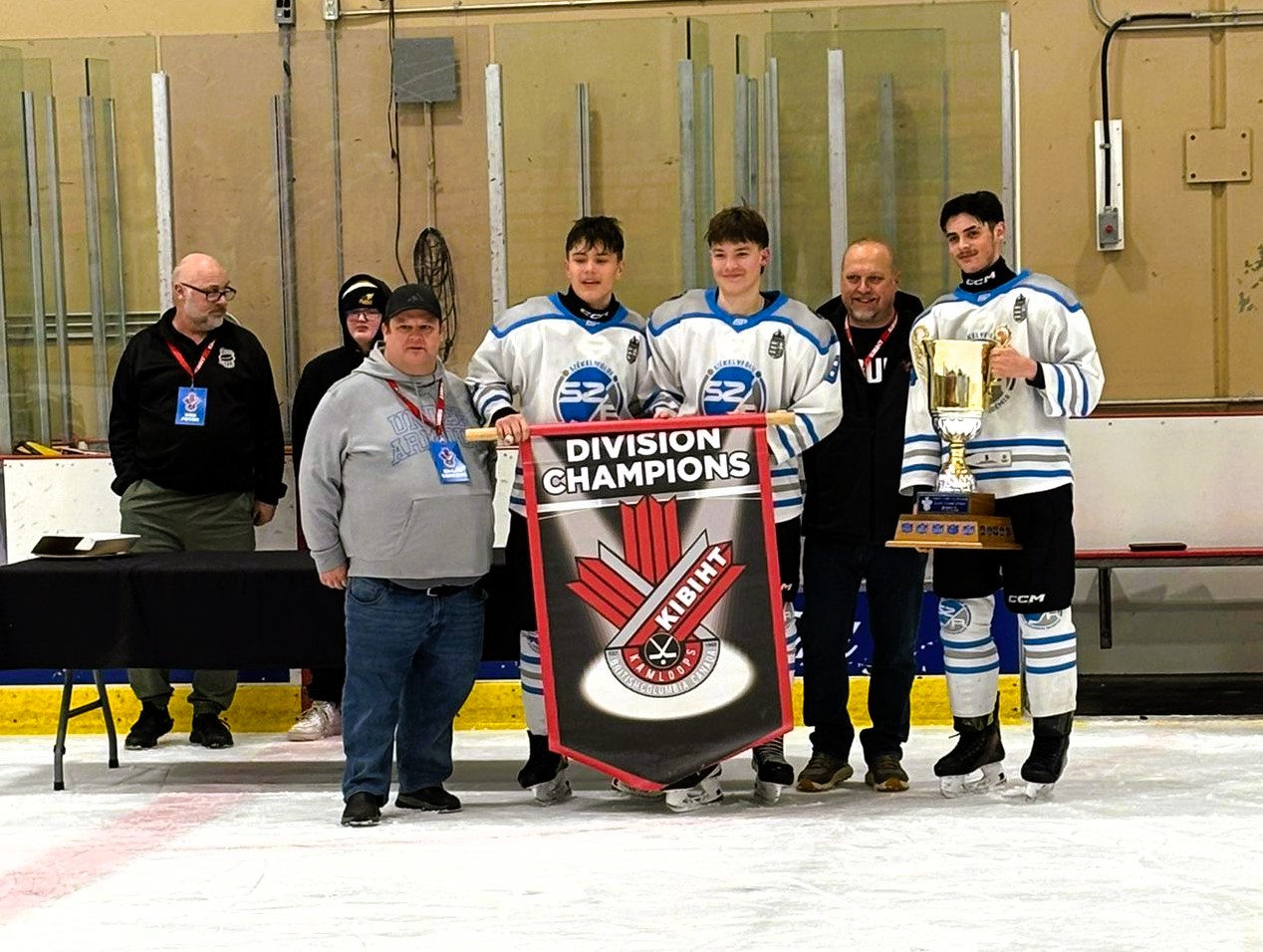 Egyéni elismeréseket is bezsebeltek.