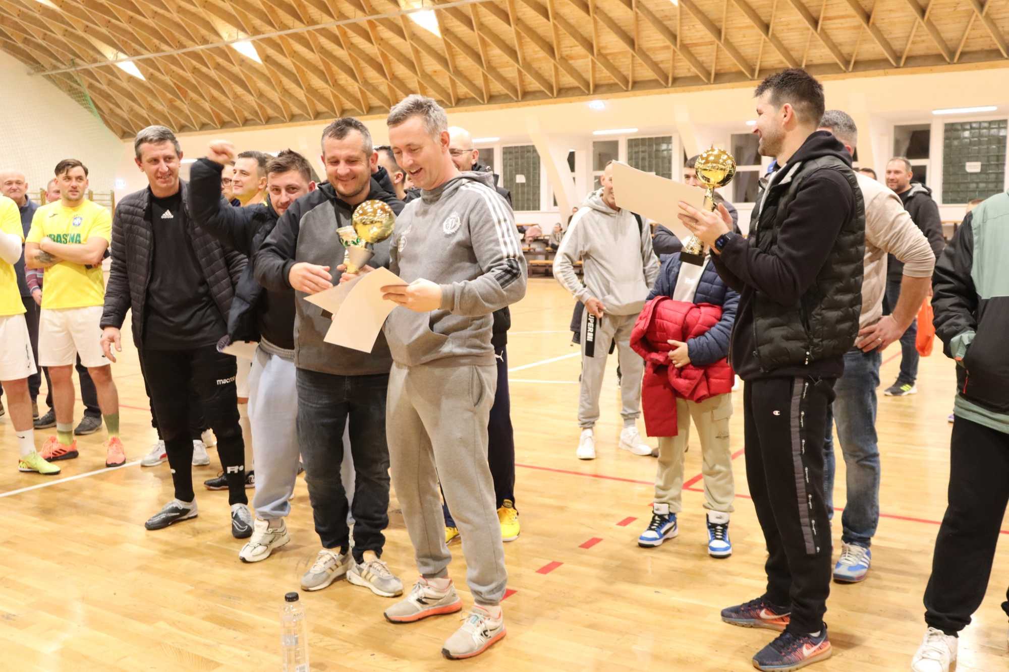 A díjak sem maradtak el.