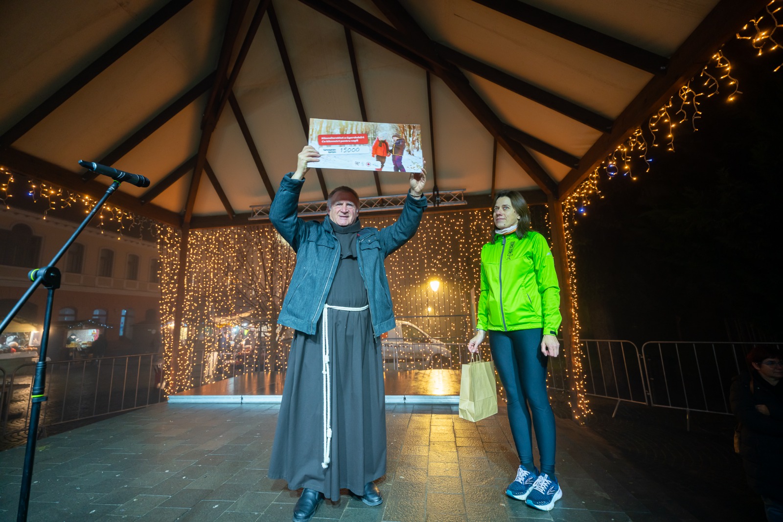 Böjte Csaba átvette az adományt | Fotó:  Kristó-Gothárd Hunor