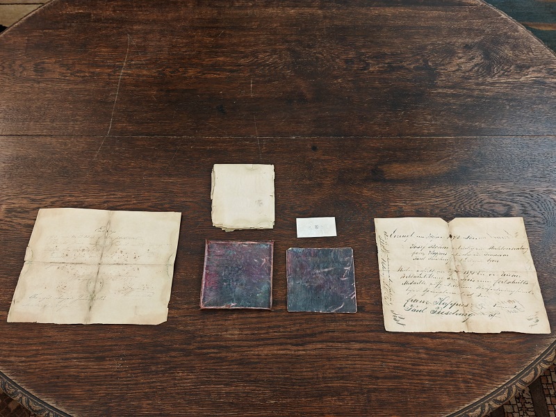 Magyar és német nyelvű dokumentumokra bukkantak | Fotó: Vajdahunyad Polgármesteri Hivatala/Facebook