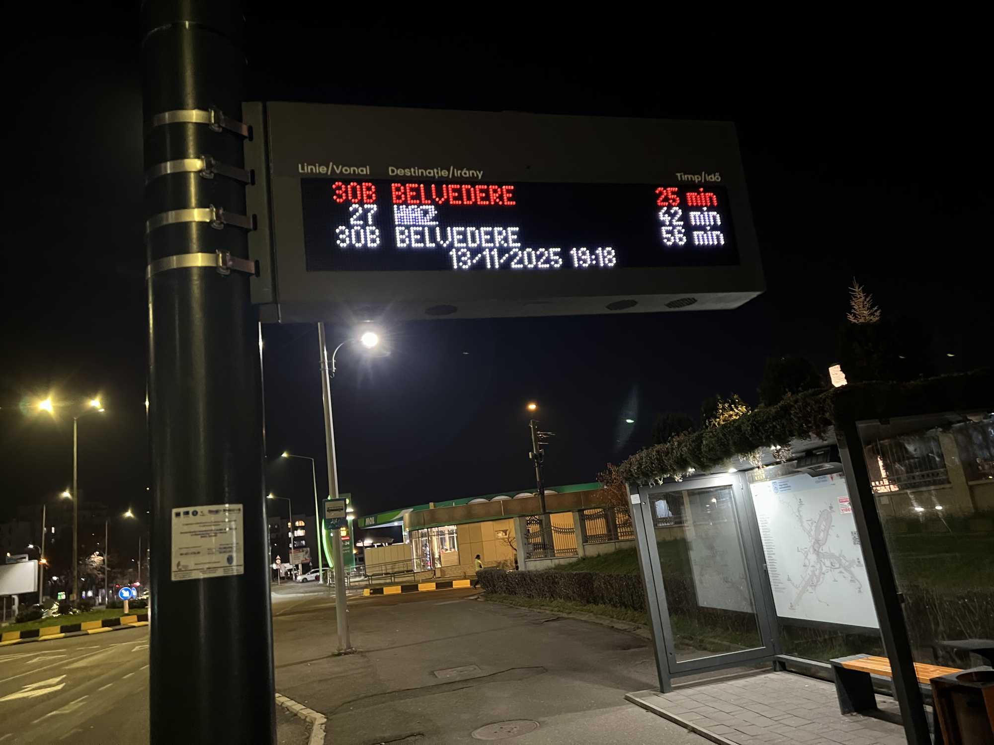 Néhány megállóban működnek a kijelzők | Fotó: Rákóczi Kinga