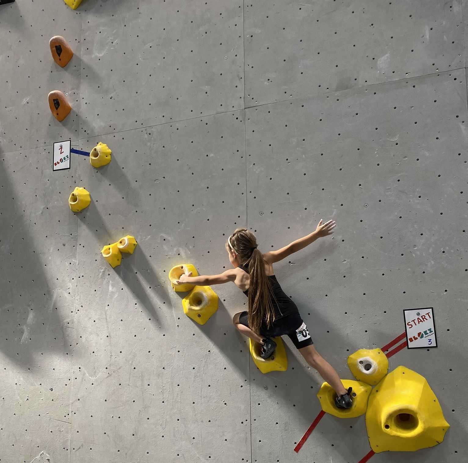 A gyerekeket is várják a mászótermek, ráadásul ők ösztönösen jól másznak. | Fotó forrása: az Adrenalin Climbing Gym Facebook-oldala