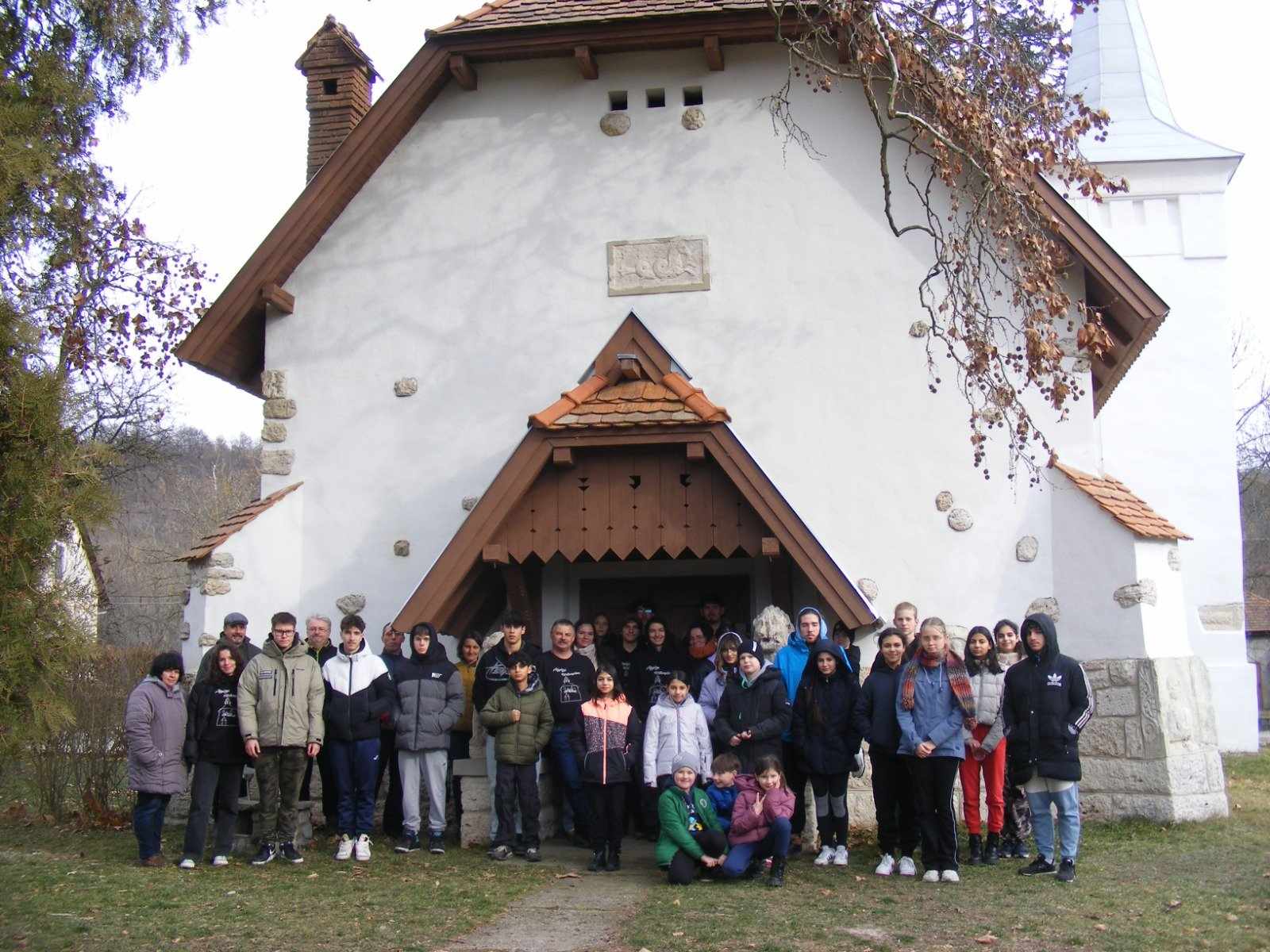 Tavaly az algyógyi körtemplomot, idén mindkét református templomot örökbe fogadták | Fotó: Téglás Gábor Elméleti Líceum