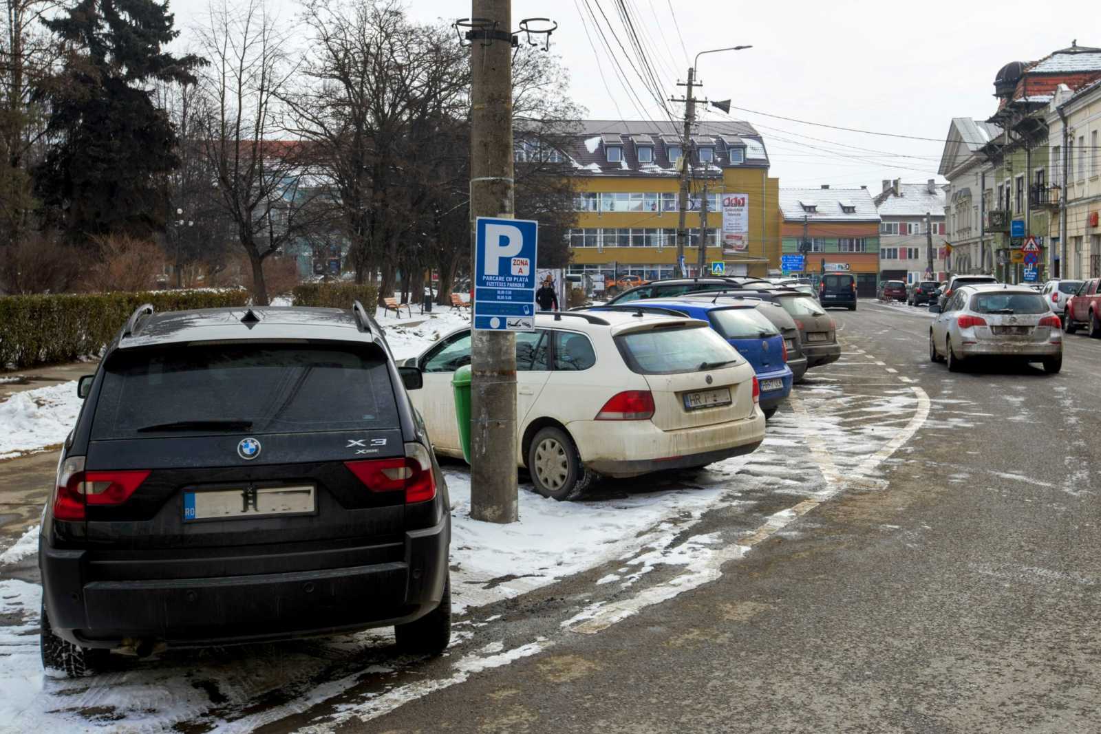 Bírságot szabhatnak ki azért is, ha nem jól látható helyre tesszük a parkolójegyet | Fotó: Nagy Zoltán/Facebook