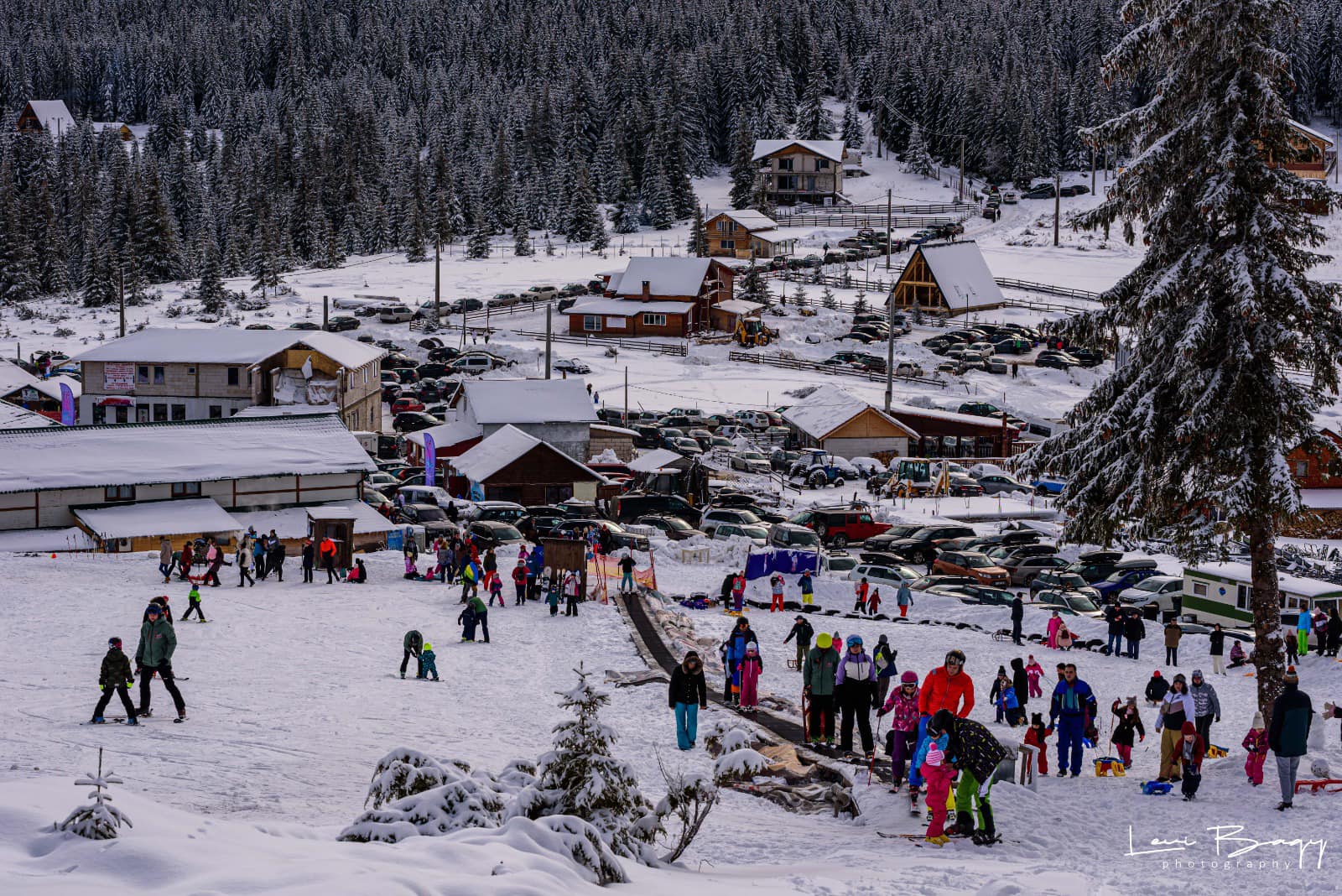 Tizennyolc megyében február 24. és 28. között lesz a síszünet | Illusztráció: Buscat Resort Facebook oldala