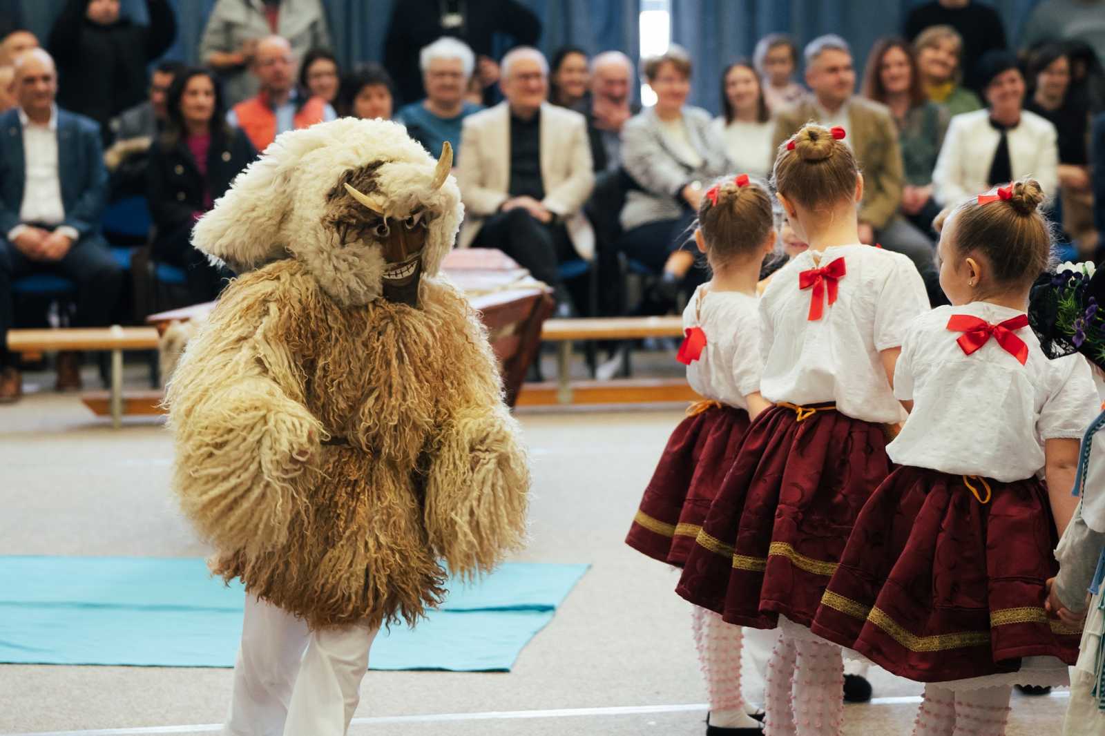 Az idei rendezvénysorozat február 27-én kezdődött: gyerekfoglalkozásokkal, kulturális programokkal, no meg felvonulással nyitották meg az eseményt.