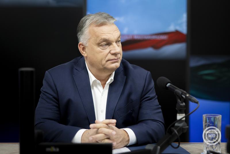 Orbán Viktor megjegyezte, hogy a világ tíz nap alatt annyit változott a „Trump-tornádónak" köszönhetően, mint korábban évek alatt Fotó: MTI