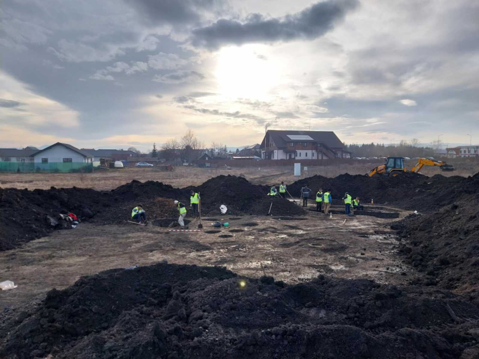 Kiterjedt területen végzik az ásatásokat Sepsiszentgyörgy szélén | Fotók: Székely Nemzeti Múzeum