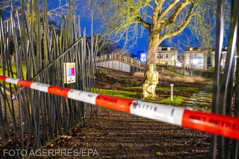 A múzeumba robbantással törtek be éjszaka, és néhány perc alatt elvittek négy aranytárgyat. | Fotó: Agerpres