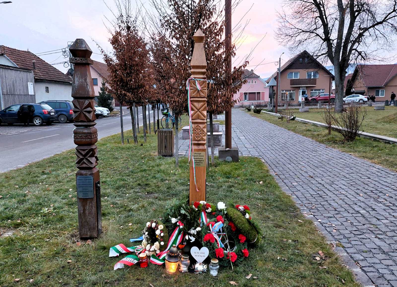 Hétfő óta kopjafa őrzi Potápi Árpád János emlékét Madéfalván