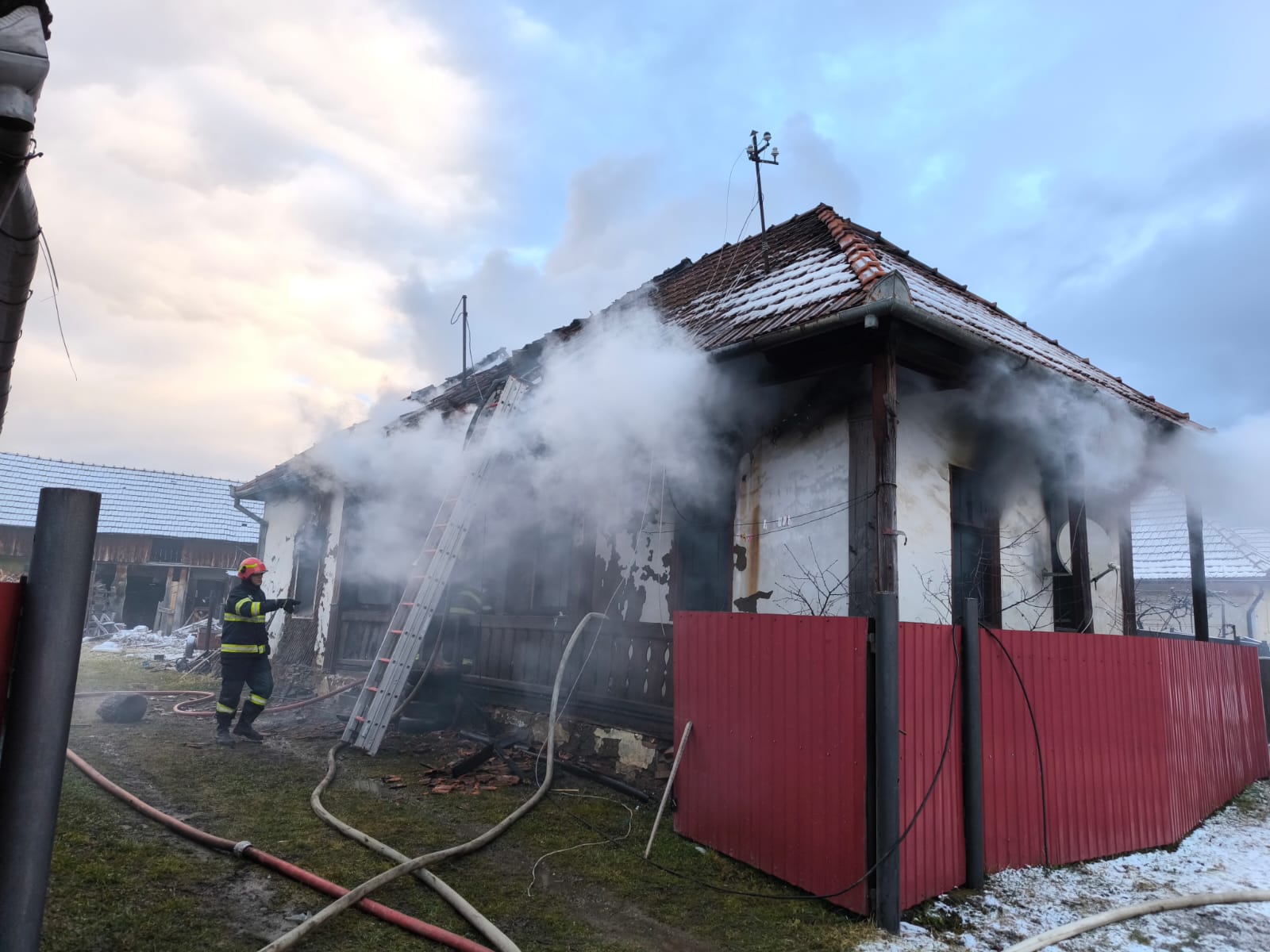 Idén két halálos áldozatot is követeltek a lakástüzek |Fotó: Kovászna Megyei Tűzoltóság