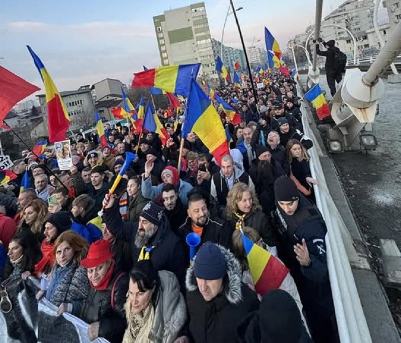 Ütlegelés és hasonló erőszakos cselekedetek miatt indult eljárás | Fotó: George Simion Facebook oldala