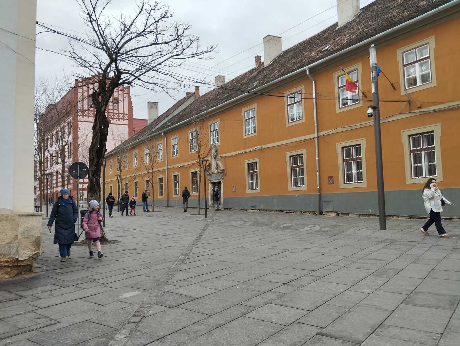 A „kisépületbe” járnak az elemisek. | A szerző felvétele 