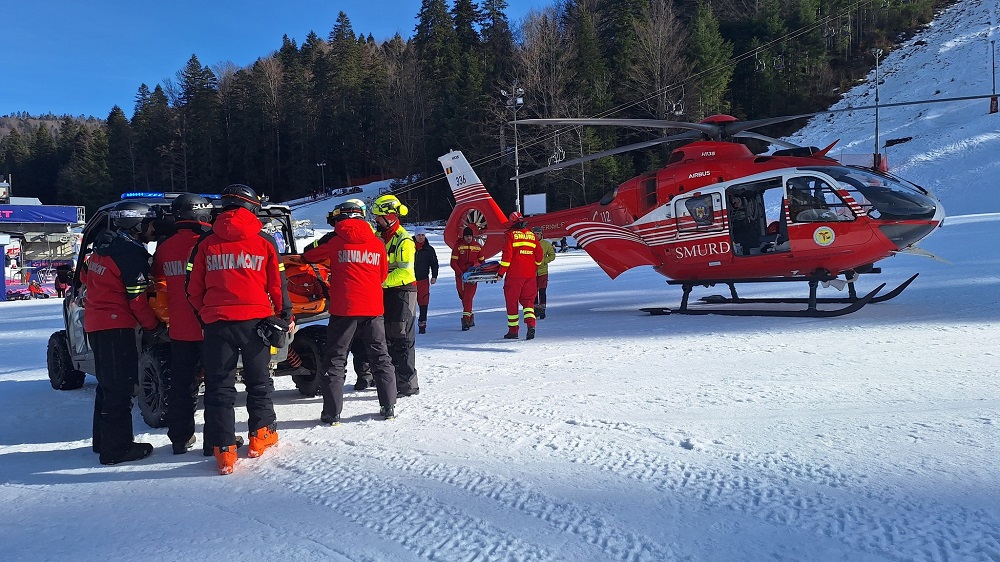 27 személyt kórházba szállítottak, egyiküket a SMURD helikopterével | Fotó: Salvamont Facebook oldala