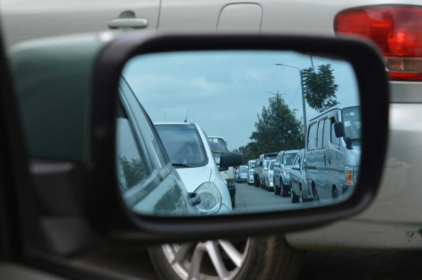Ritka az új autó nálunkfelé. | Fotó: Pexels