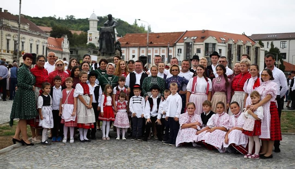 Közösség