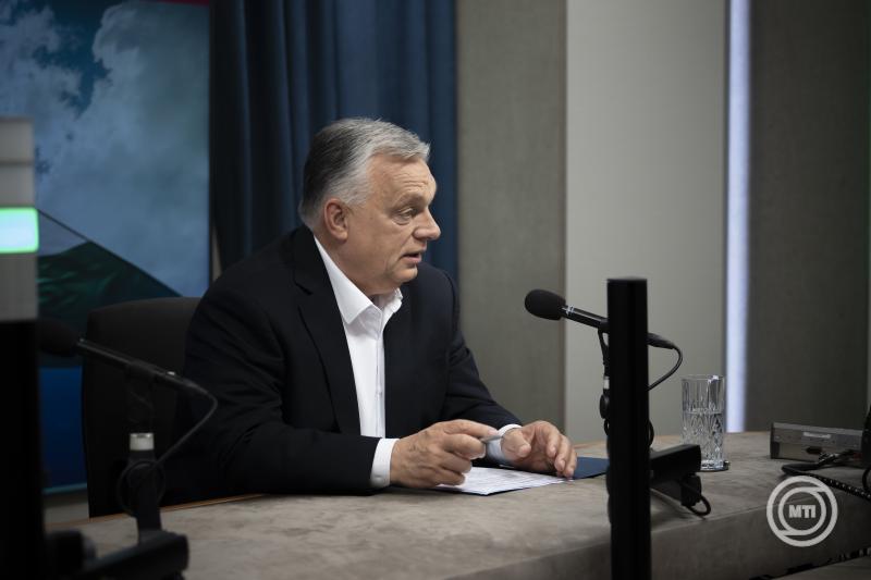 Orbán Viktor szerint nagyon nagy kihívás előtt állnak a szakemberek Fotó: MTI