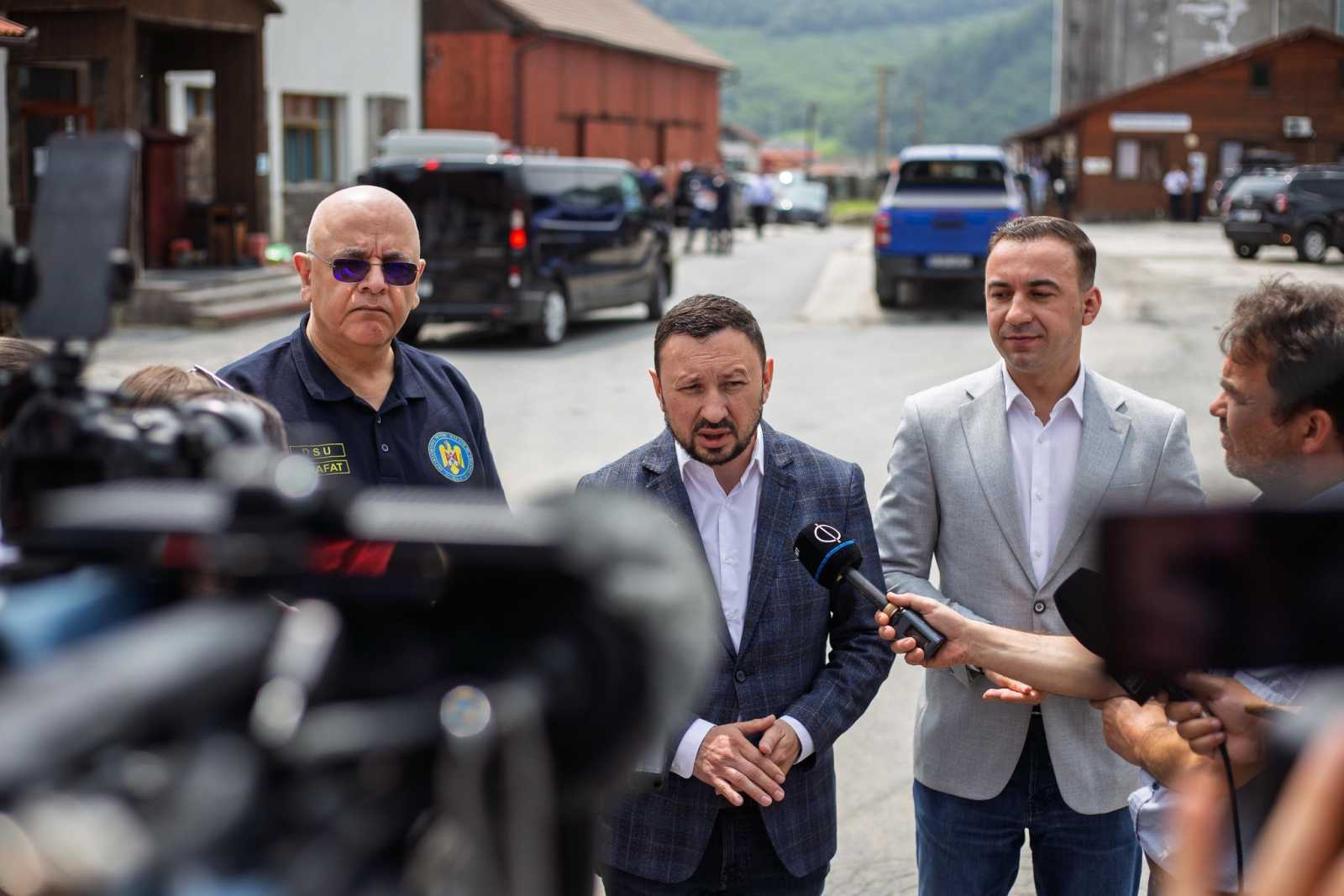 Raed Arafat, Mircea Fechet és Bogdan Gruia | Fotó: Mircea Fechet Facebook-oldala