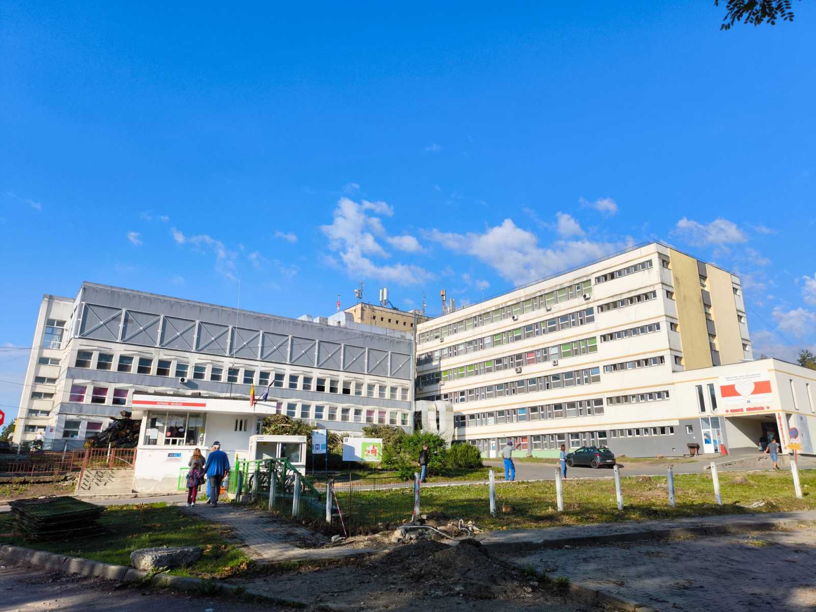 A csíkszeredai kórház környéke jelenleg is építési terület, ugyanis bővítik az épületet | Fotó: Spitalul Județean de Urgență M-Ciuc/Csíkszeredai Megyei Sürgősségi Kórház/Facebook