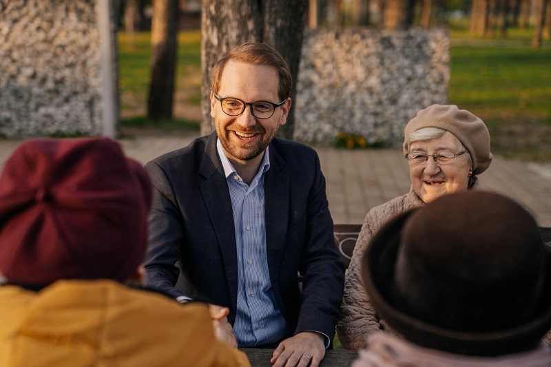 Magabiztosan nyerte meg a pártelnöki tisztséget | Fotó: Dominic Fritz Facebook oldala