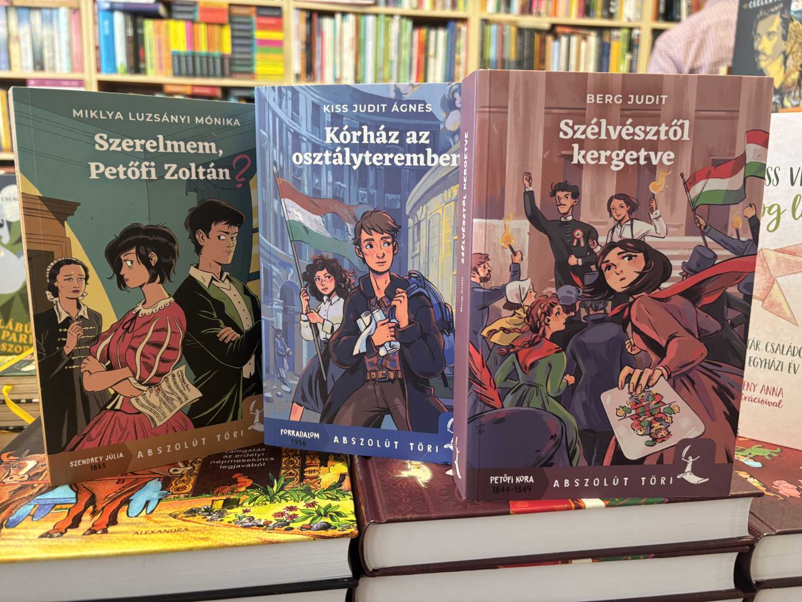 Az Abszolút Töri sorozat egyszerre szórakoztató és tanulságos.