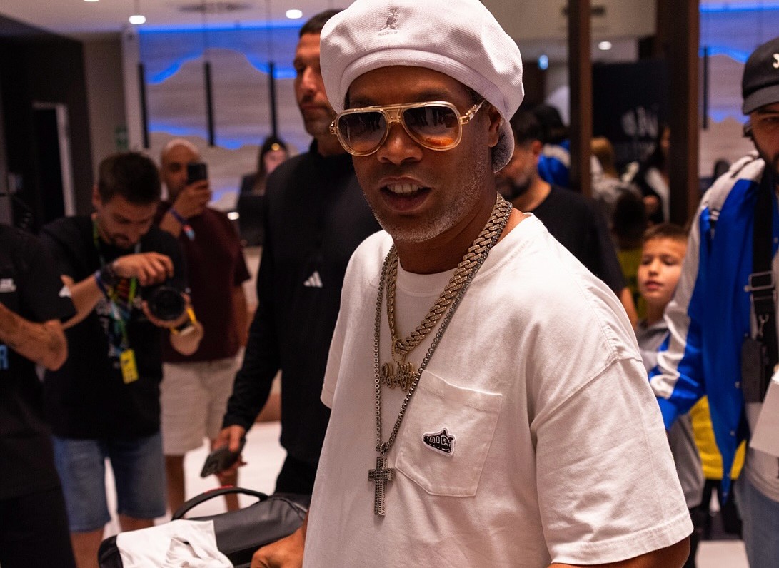 Megérkezett Ronaldinho Kolozsvárra | Fotó: a Sportfesztivál Facebook-oldala