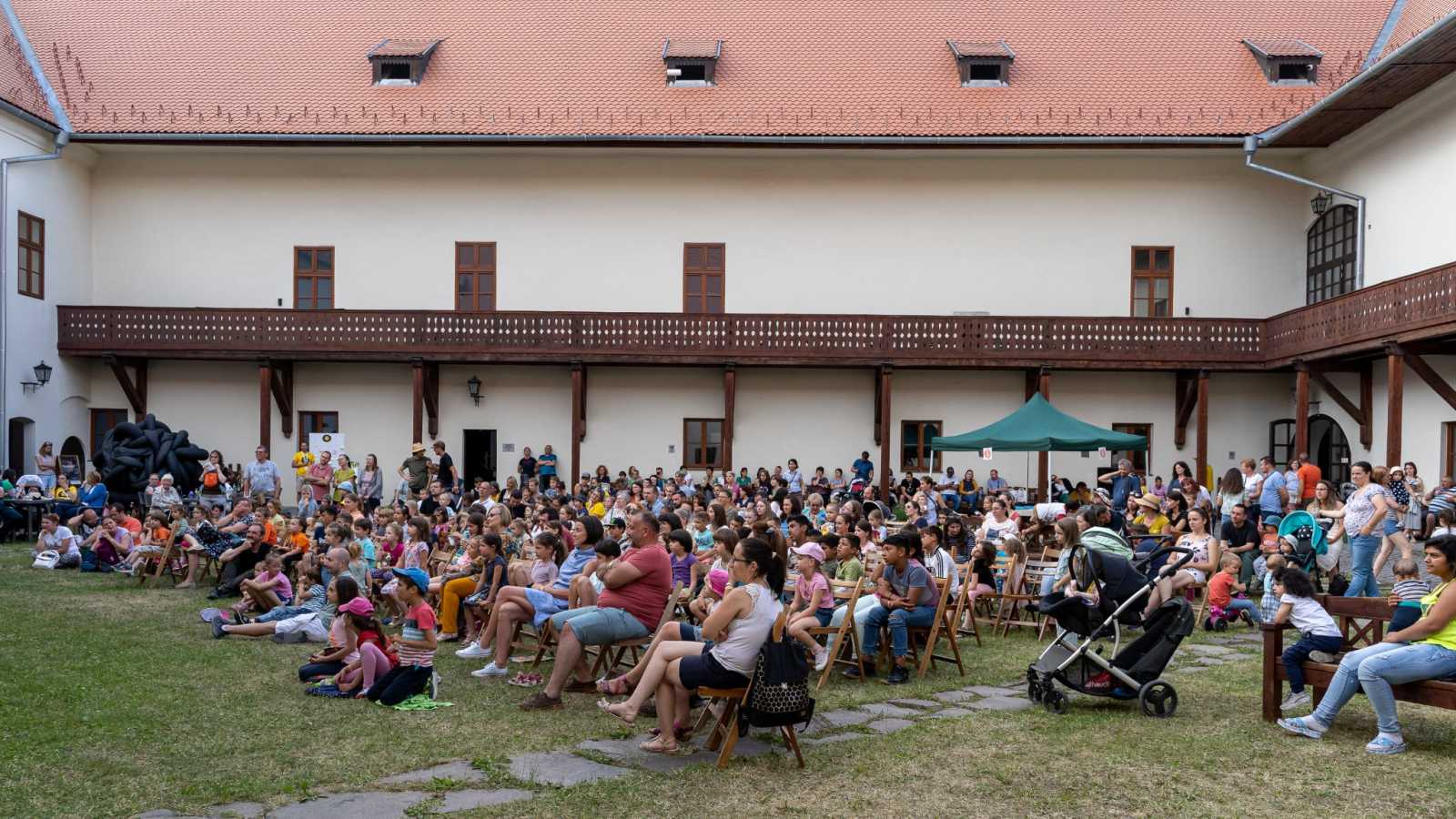 A Múzeumok Éjszakája minden évben megmozgatja a város apraját és nagyját./ Fotó forrása: Csíki Székely Múzeum Facebook-oldala