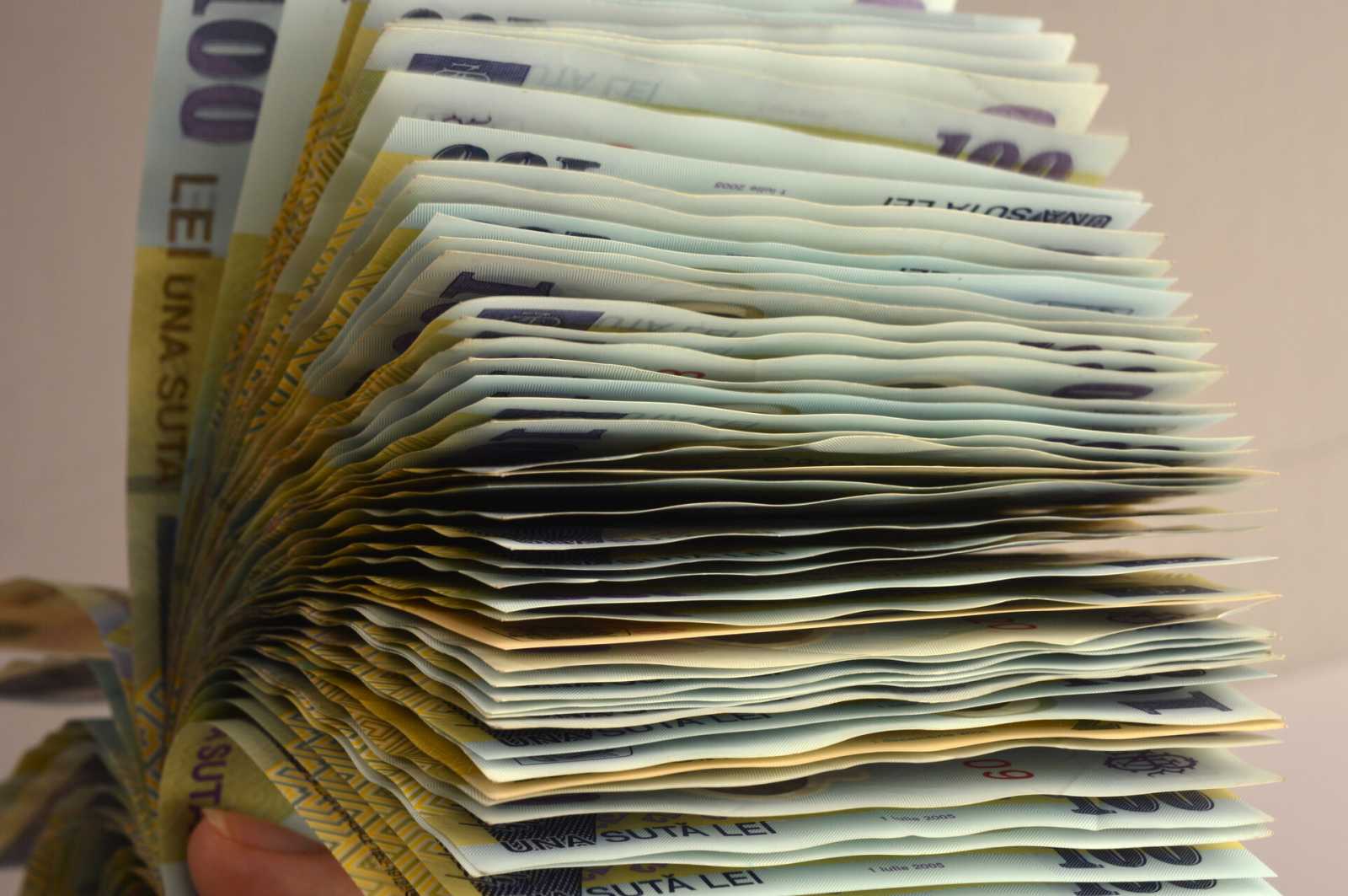 89 milliárd lejük van bankbetétekben | Fotó: Agerpres