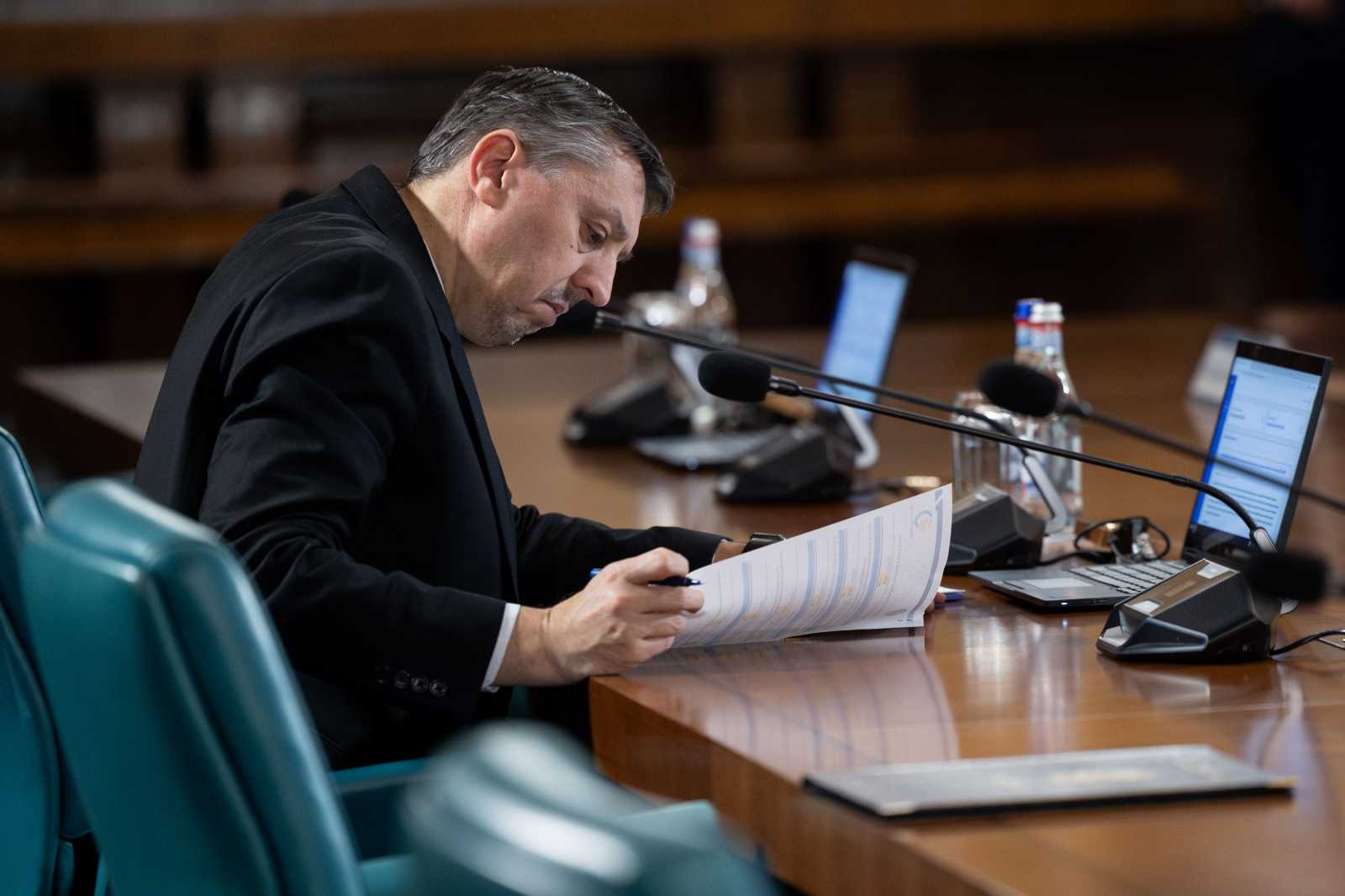 A tanügyminiszter szerint senki sem mérlegeli a tanügyi alkalmazottak bérének csökkentését | Fotó: gov.ro