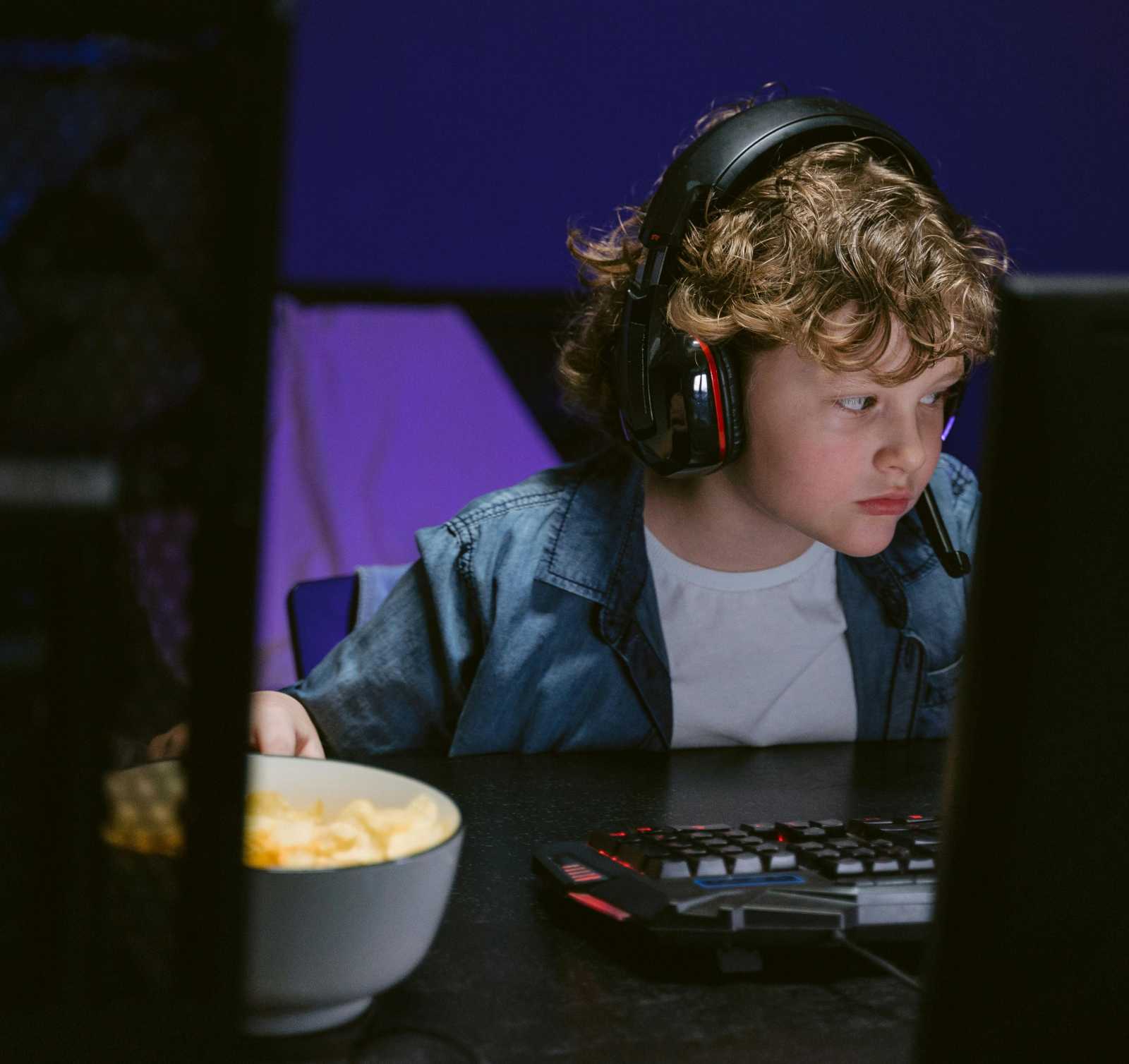 A szakember szerint riasztó, milyen játékokat játszanak. | Fotó: Pexels