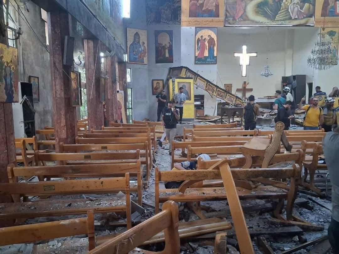 A templombelső a robbantás után | Fotó: Facebook/Cezar Victor Nastase