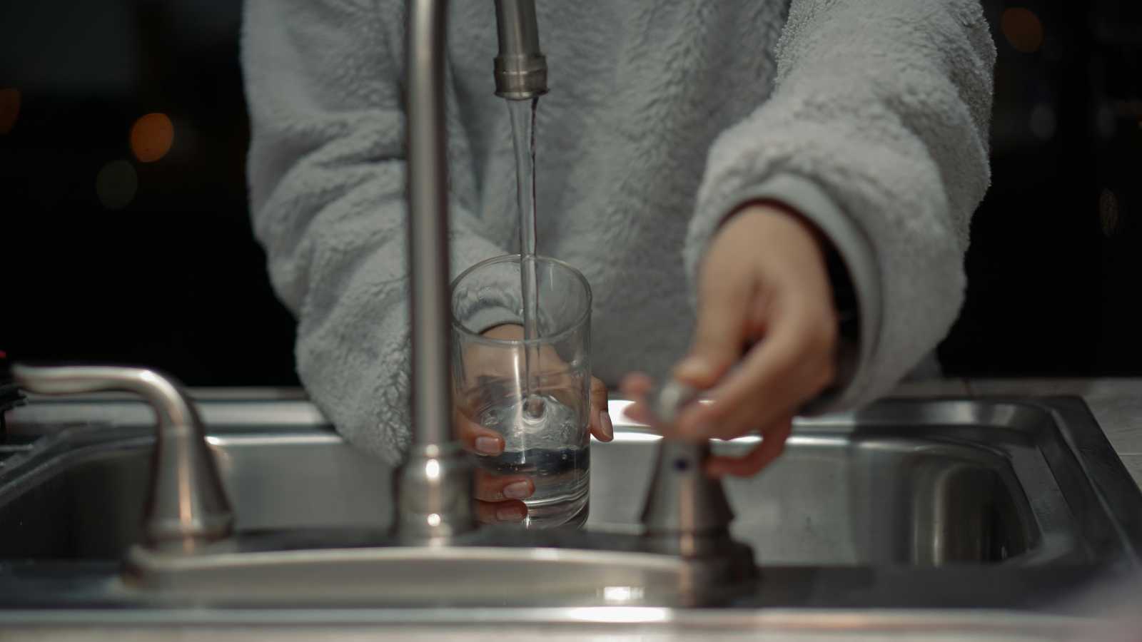 A víz alap, biztosítani kötelesség, hangsúlyozzák a fizető fogyasztók. | Fotó: Unsplash