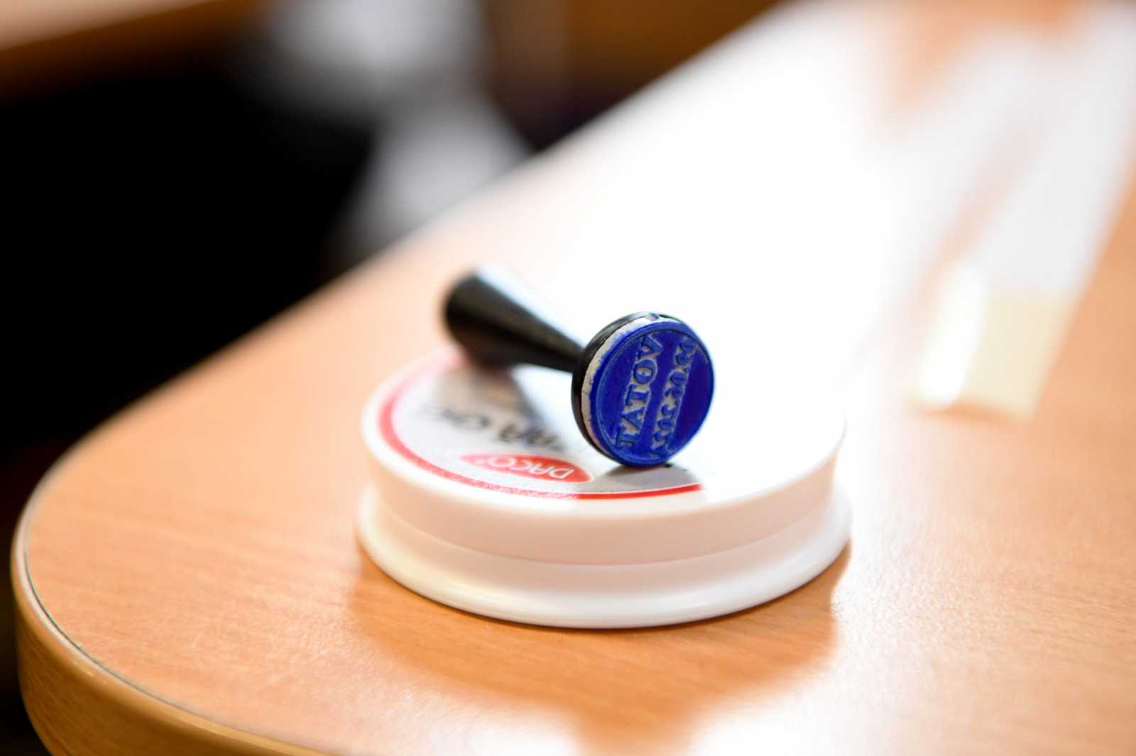 Szabálytalanságból sincs hiány | Fotó: Czinzel László