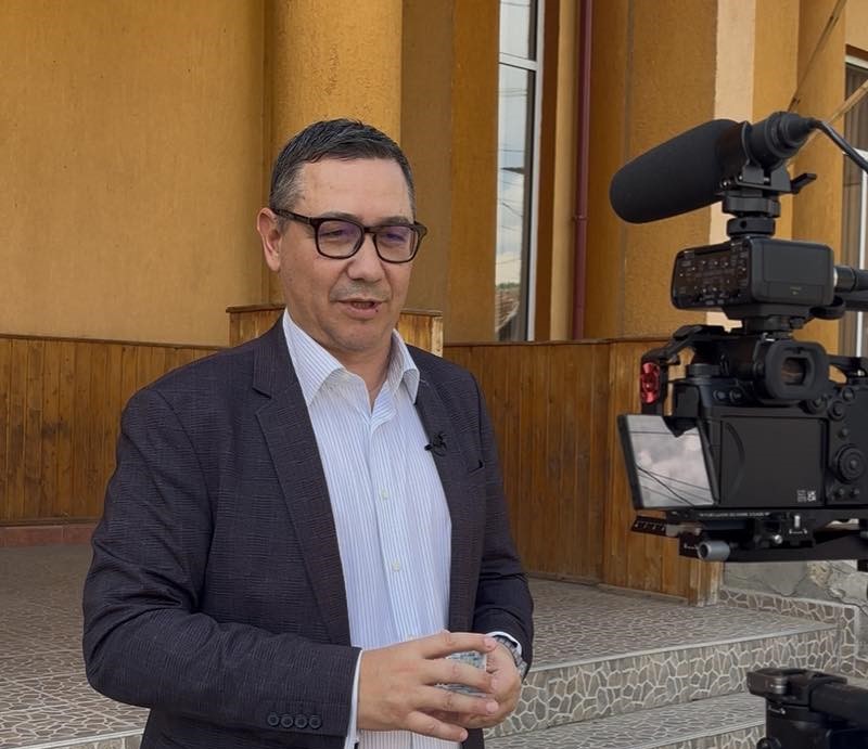 Még nem döntötte el, kinek kampányol | Fotó: Victor Ponta Facebook oldala