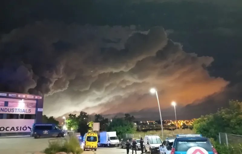 Mérgező klórfelhő borította el a környéket./ Fotó forrása: X