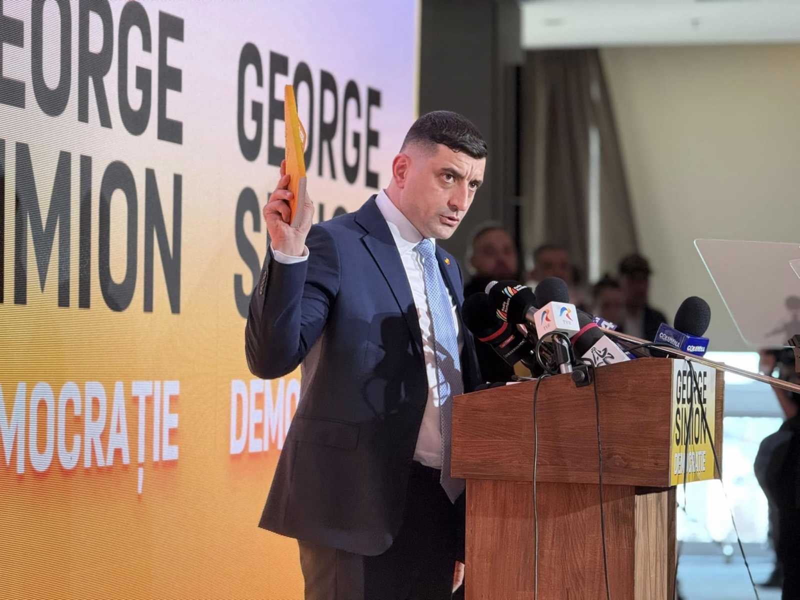 George Simion "csapata" lehetséges csalástól tart | Fotó: AUR
