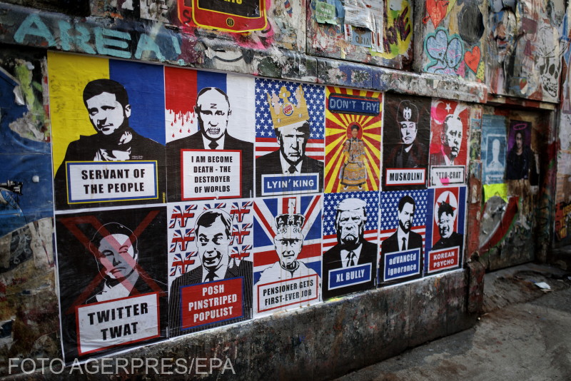 Nem gyűlnek össze az államfők Isztambulban. | Fotó: Plakátok a londoni Brick Lane-en. | Fotó forrása: Agerpres 
