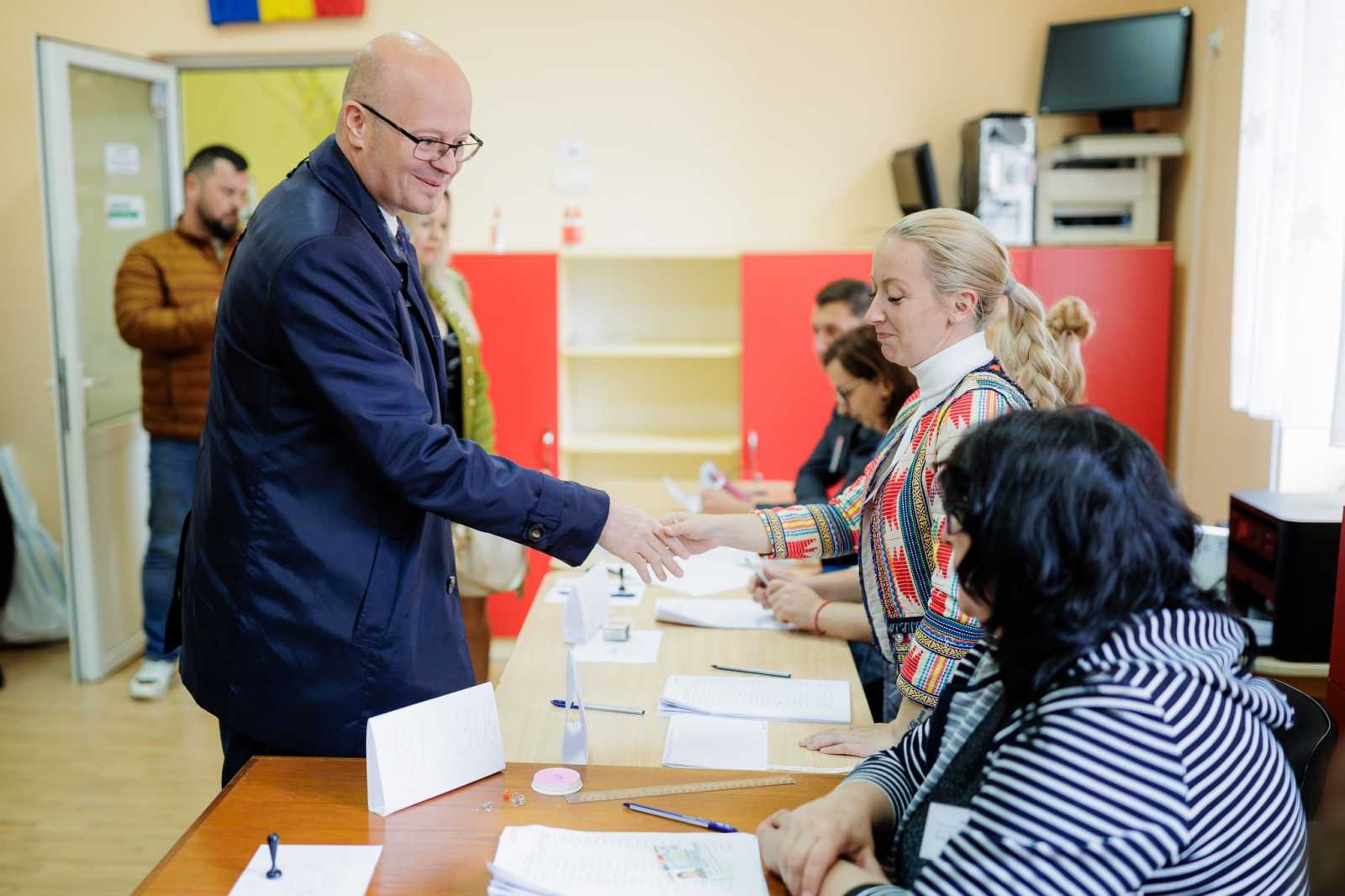Kereskényi Gábor is leadta voksát | Fotó: a polgármester Facebook oldala