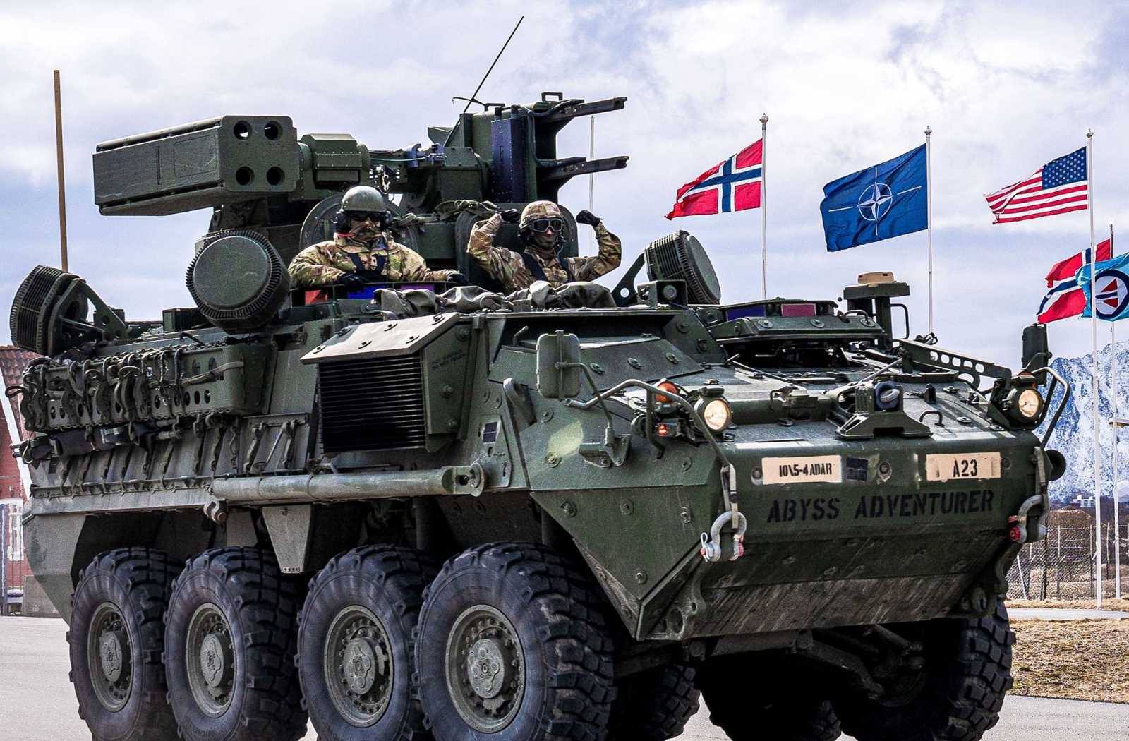 Sokba kerülnek a fegyverek | Fotó: Facebook/NATO