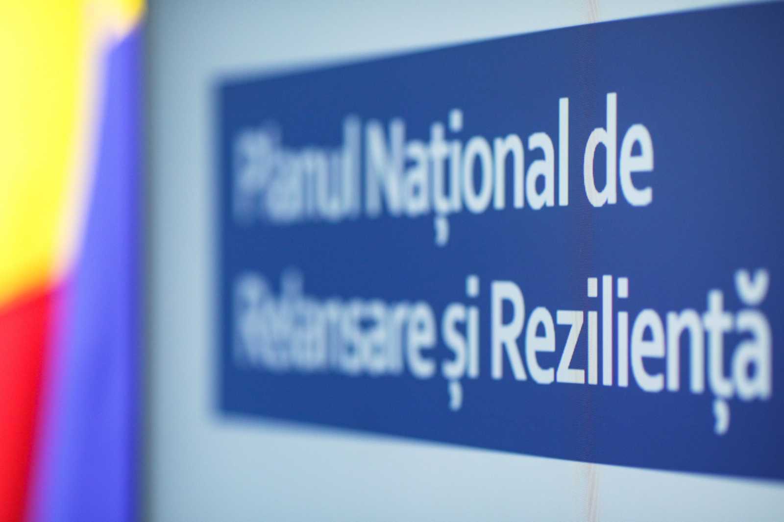 A PNRR eurómilliárdjai rengeteget jelentenek a hazai gazdaságnak | Fotó: gov.ro 