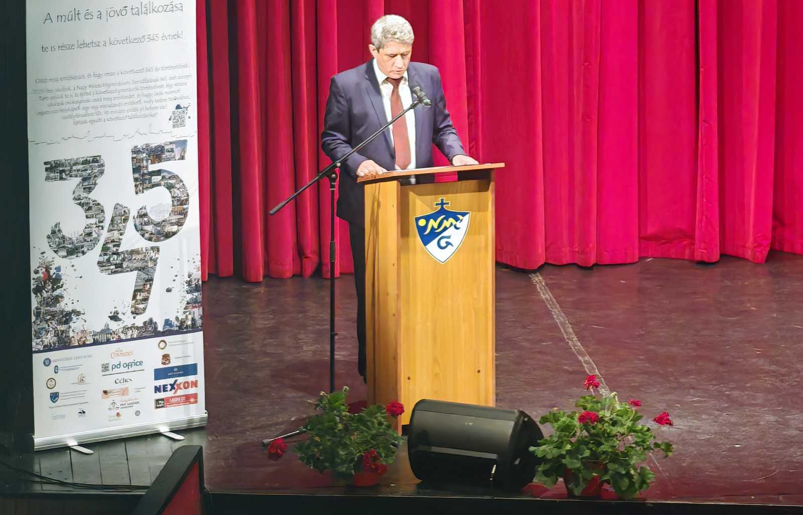 Bejan András igazgató szerint a múlt kötelez. Fotók: Nagy Imre