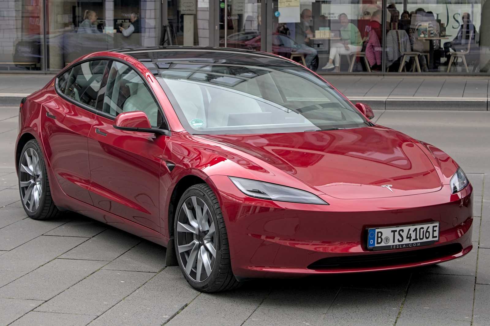 Tesla Model 3 | Fotó: Wikipedia