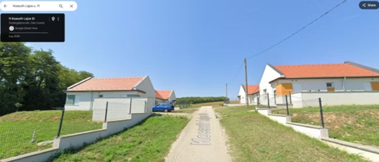 Az egyik mellékelt fotó alapján magyarok lakta területet is érintenek a kifogásolt projektek. 
