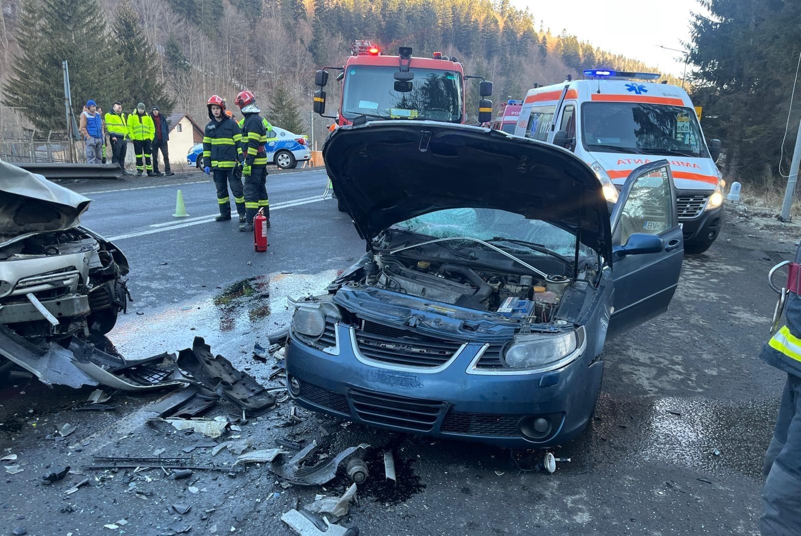 Nagy erőkkel vonultak ki a hatóságiak a helyszínre | Fotó: ISU Brassó