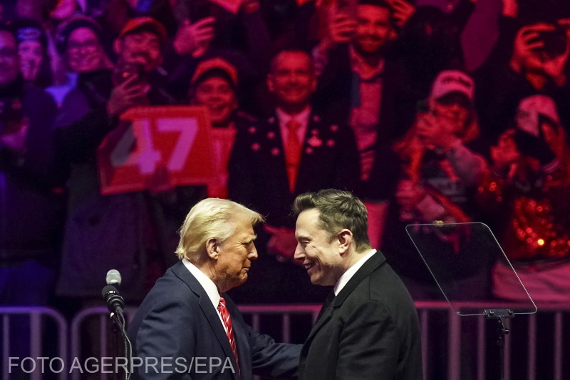 Trump azt javasolta, „inkább szikével, mint bárddal” vágjon Musk. | Fotó: Agerpres